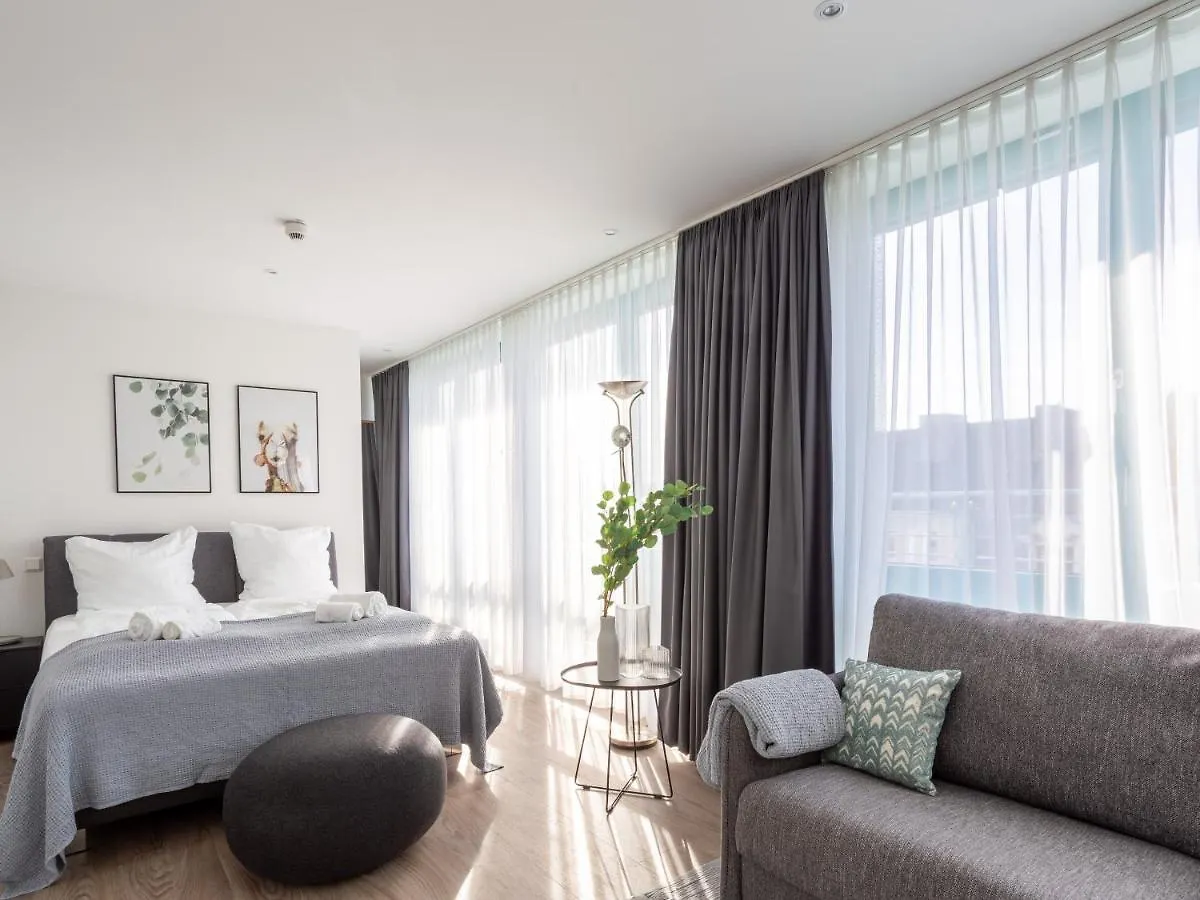 Aparthotel Limehome Koeln Friesenplatz - Digital Access