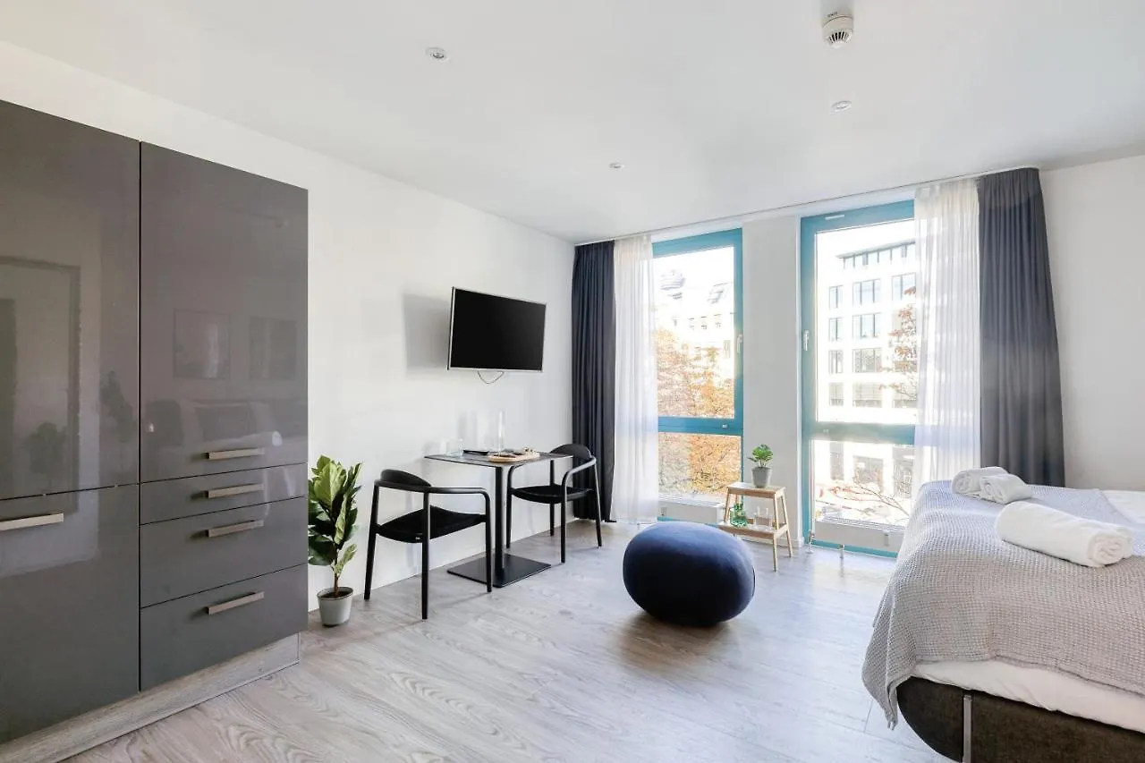 Aparthotel Limehome Koeln Friesenplatz - Digital Access