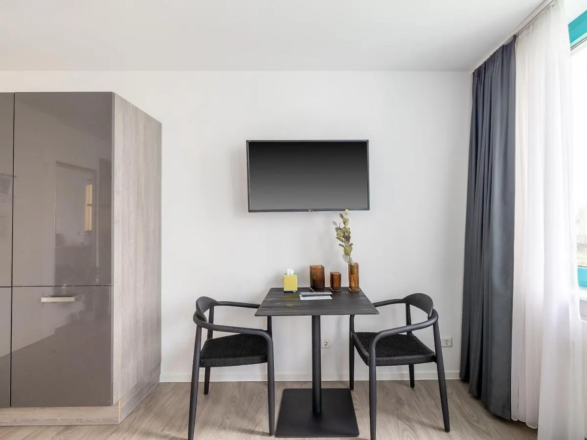 Limehome Koeln Friesenplatz - Digital Access アパートホテル ケルン